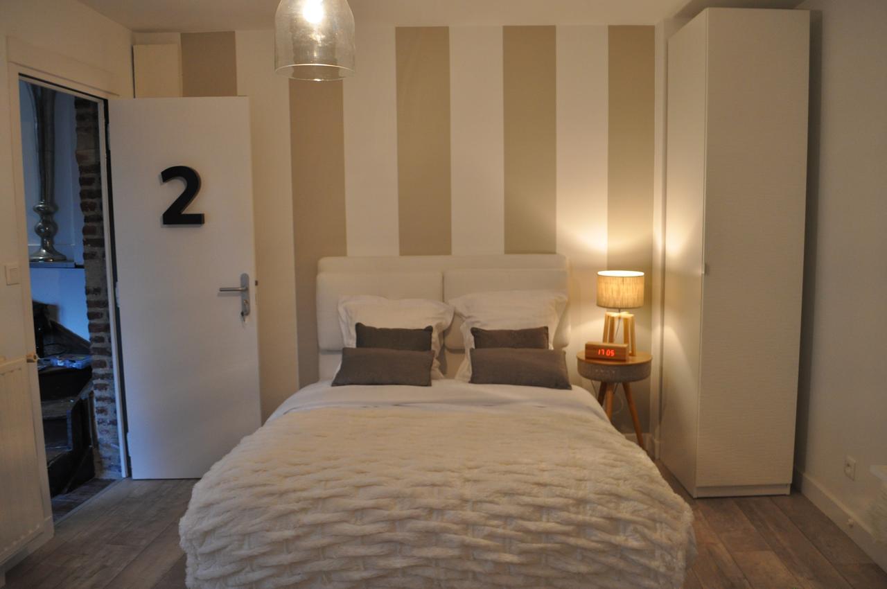 Aparthotel Victoria'S House Lilla Esterno foto
