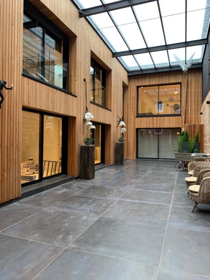 Aparthotel Victoria'S House Lilla Esterno foto