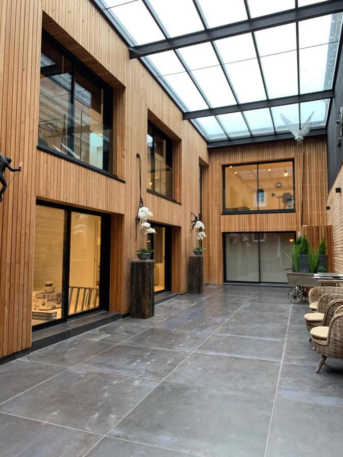 Aparthotel Victoria'S House Lilla Esterno foto